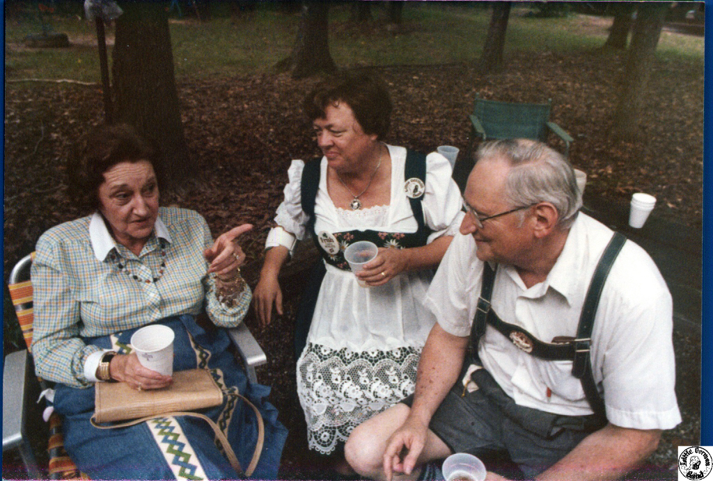 1978 08 26 02 LGB picnic @ Hammerle's.jpg